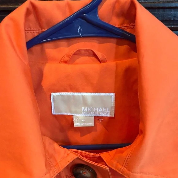 MICHAEL Michael Kors Gorgeous Bright Orange Trench Coat NWOT - Picture 3 of 5